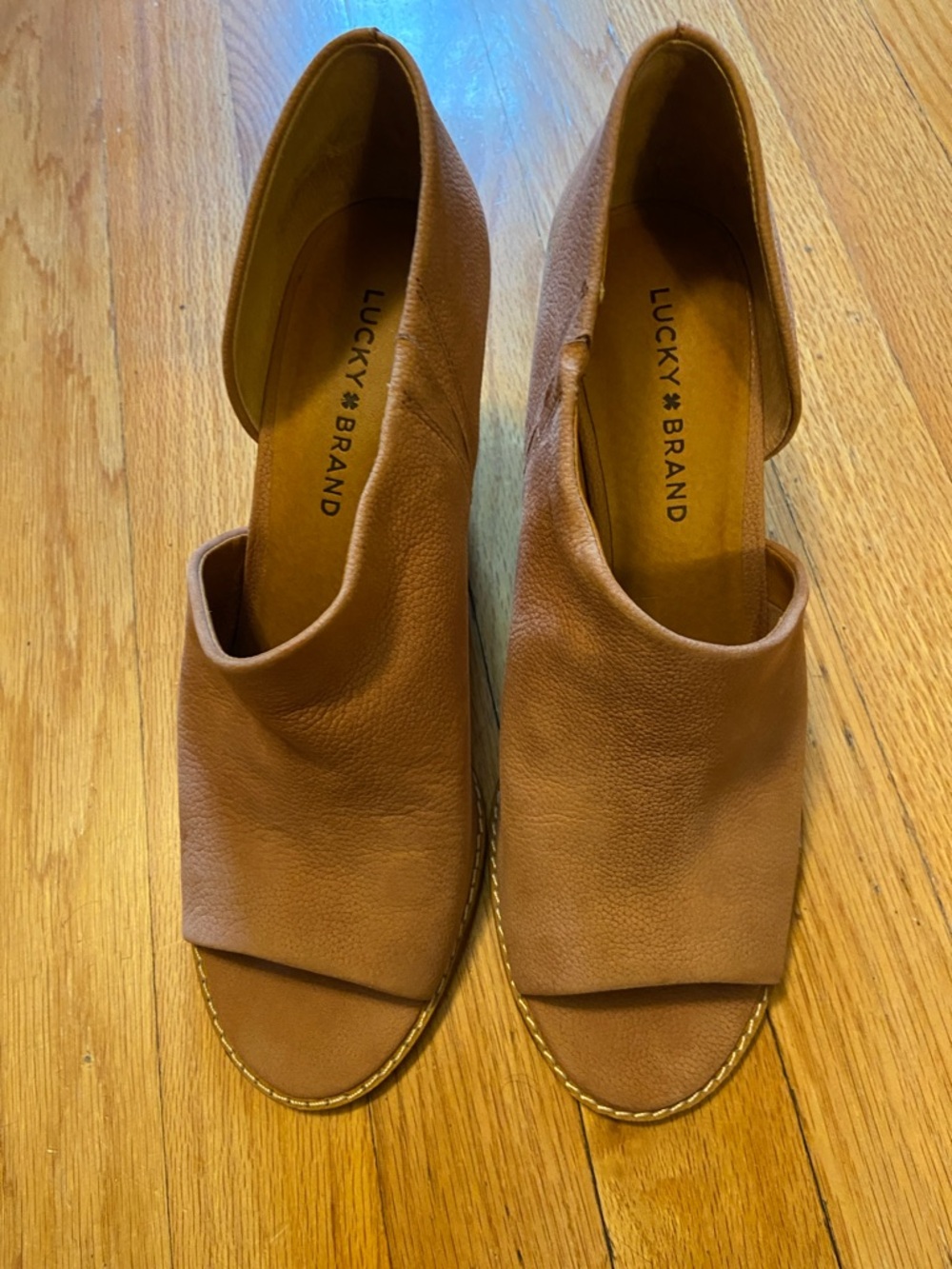 Lucky Brand Tan Open-Toe Slip-On Mules